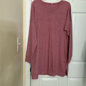 Women's V-Neck Long Sleeve Top in Maroon